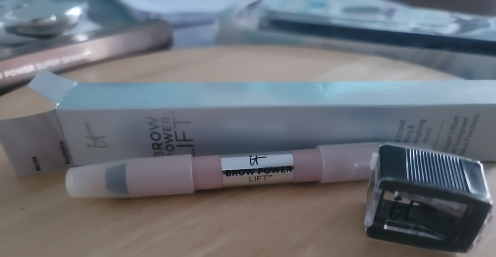 IT Cosmetics Brow Power Universal Taupe - NIB! Includes Sharpener